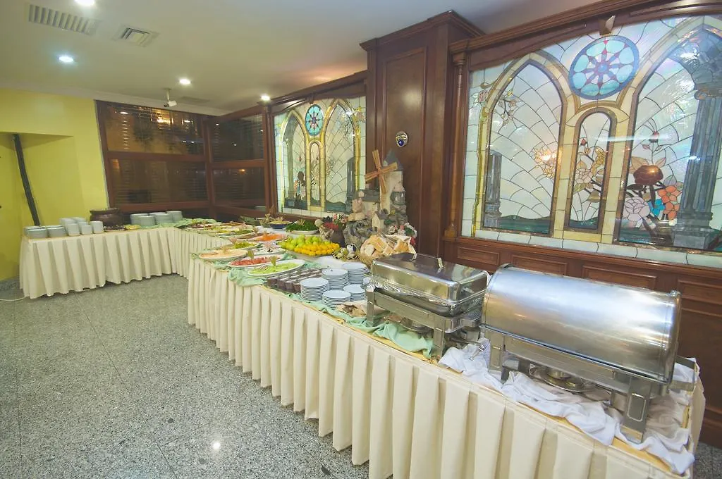 Grand Medya Hotel İstanbul 4*,